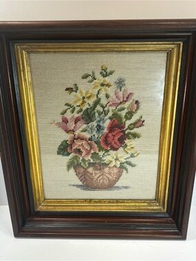Vintage 19x15” Framed Needlepoint Floral Flower Bouquet Wall Picture Gold Ornate